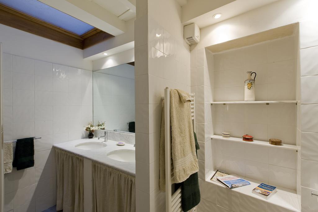 Grand Piano Apartment ฟลอเรนซ์ ภายนอก รูปภาพ